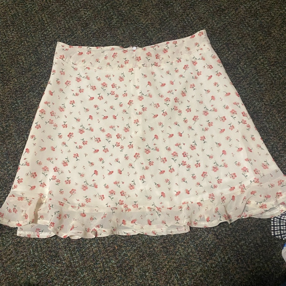 SHEIN Ruffle Hem Ditsy Floral Skirt M
